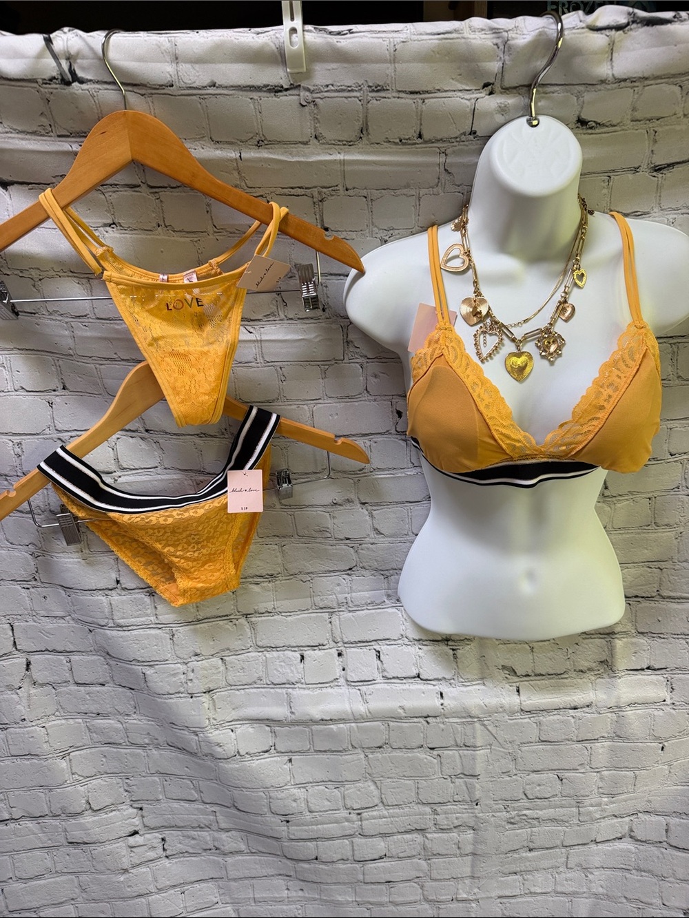 NWT Blush Lingerie 3 Piece Yellow Lace Bralette & Panty Set Size S